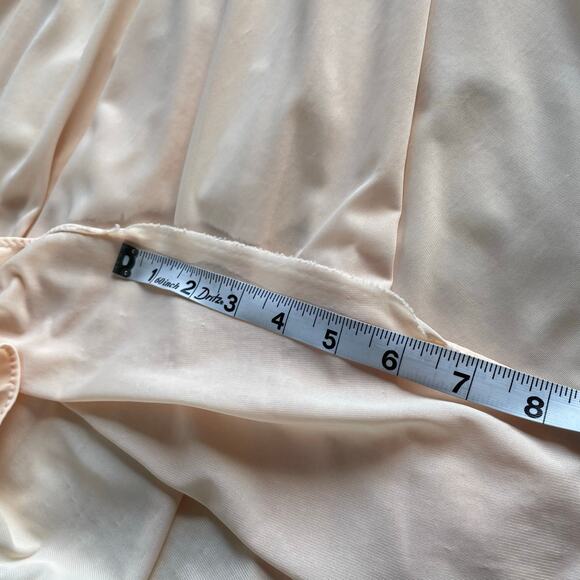 🔥VTG Olga Bodysilk Peach Full Sweep Nightgown  Sweetheart lace Sheer Romantic - Picture 14 of 14